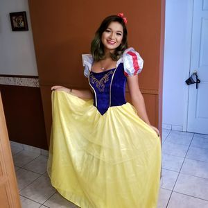 Meet your Posher, Andrea rose